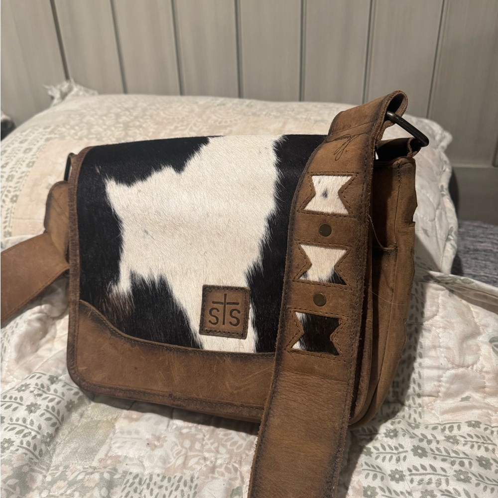 STS Ranchwear Tan and Black Leather Messenger Bag (conceal carry)